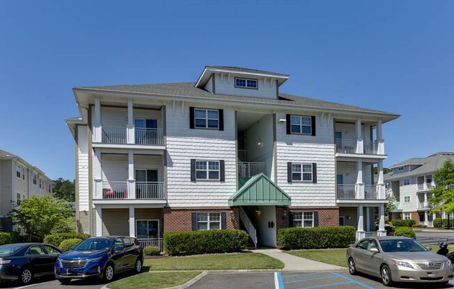 2 beds, 2 baths, $1,800, Unit # 104