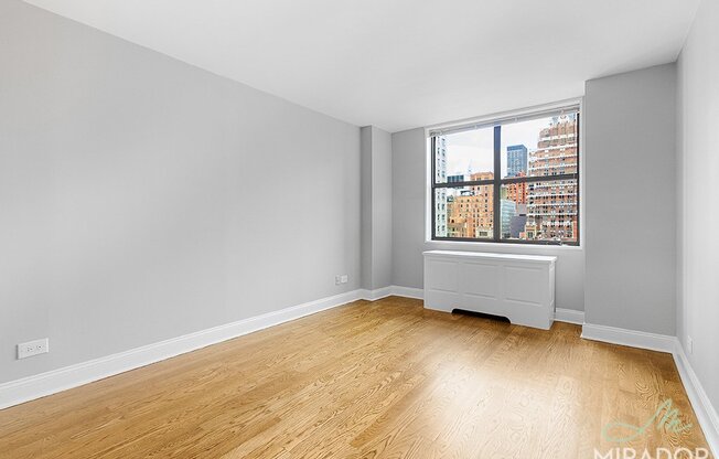 1 bed, 1 bath, $4,799, Unit 18K