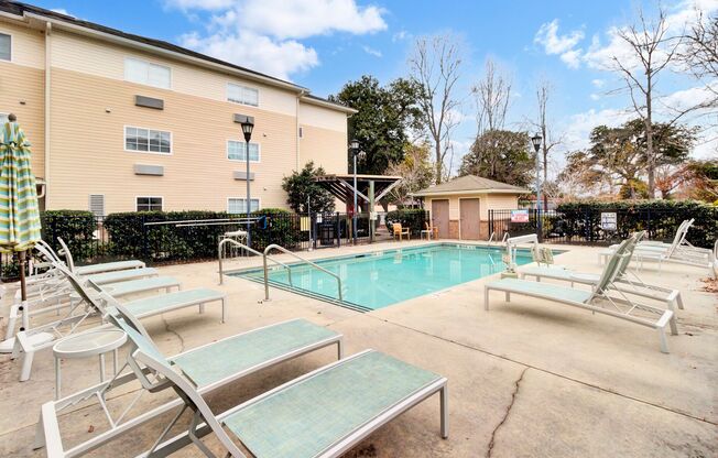 Studio, 1 bath, 329 sqft, $1,000, Unit 345