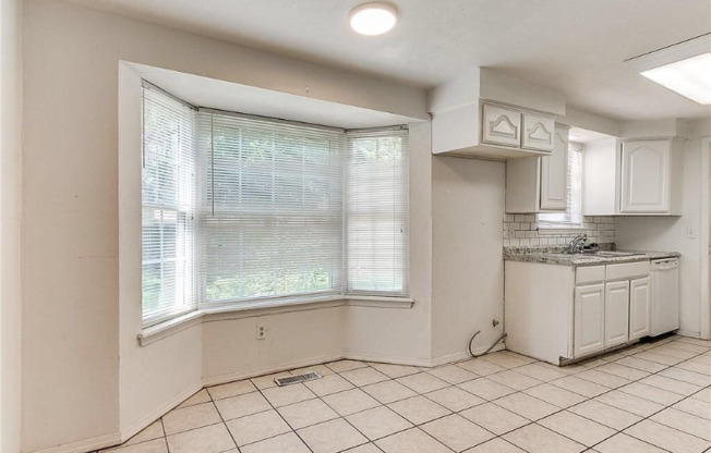 1300 NW 106th St