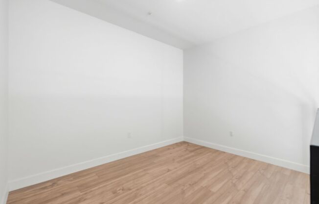 Studio, 1 bath, 315 sqft, $1,741, Unit 201-B