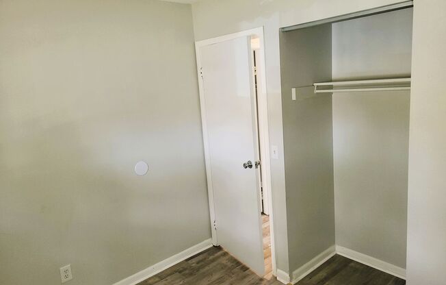 3 beds, 1 bath, $1,595