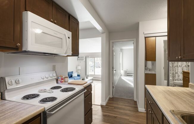 1 bed, 1 bath, 750 sqft, $1,245, Unit 274
