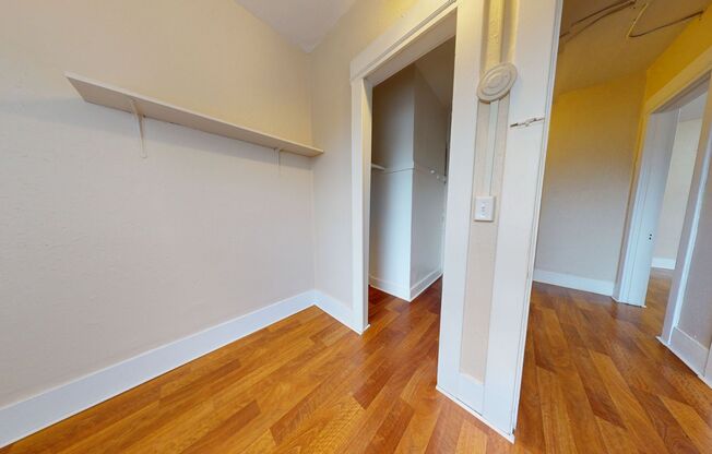 2 beds, 1 bath, $2,445, Unit 209