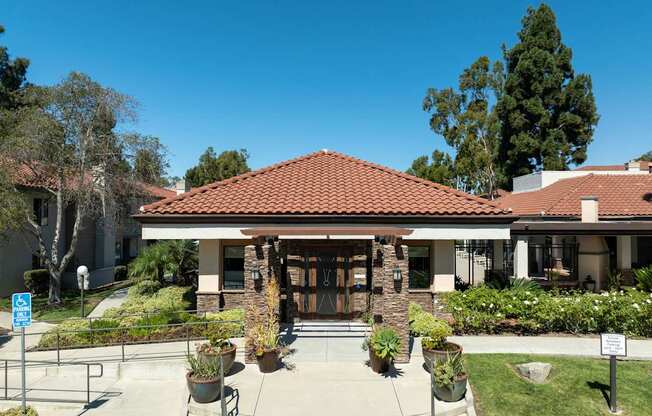 Exterior at Shadowridge Woodbend Apartments