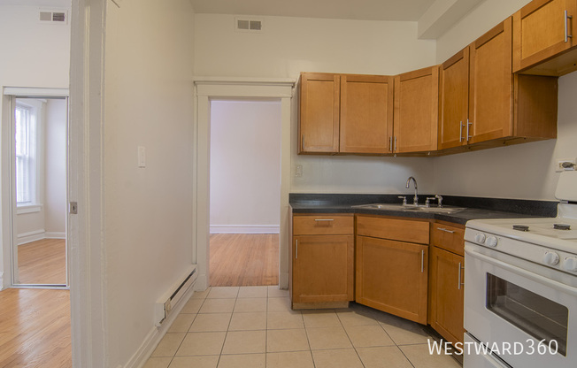 1548 N HOMAN