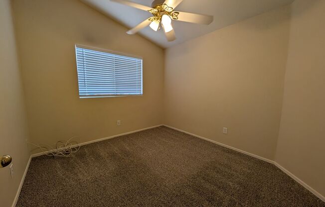 4 beds, 2.5 baths, $2,400