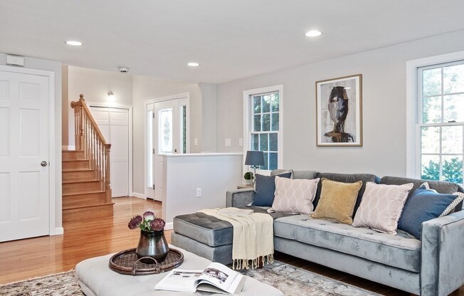 29 BURKE LN