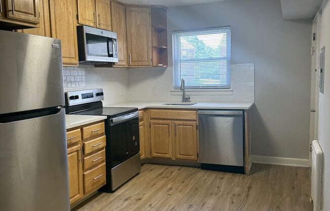 2 beds, 1 bath, 756 sqft, $2,125, Unit 247B