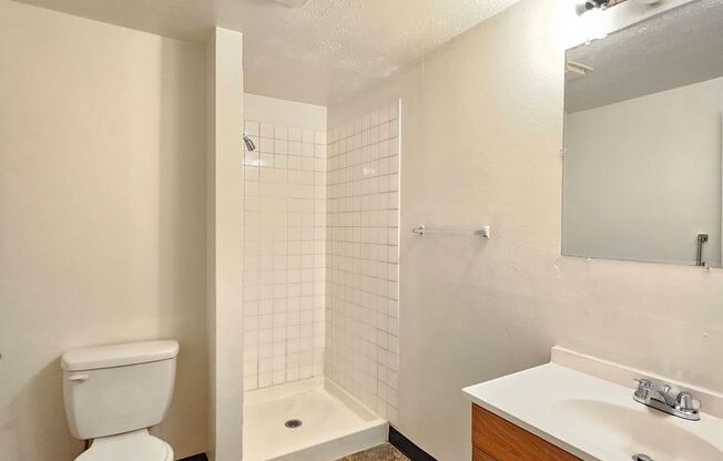 1 bed, 1 bath, 516 sqft, $950, Unit 43