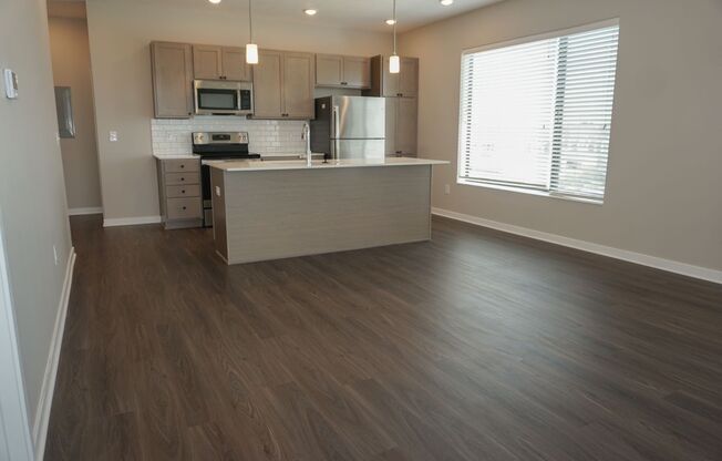 2 beds, 2 baths, 1,150 sqft, $1,789, Unit 248