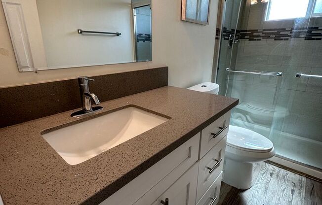 1 bed, 1 bath, 595 sqft, $2,225, Unit 12