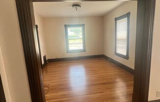 2 beds, 1 bath, $1,495