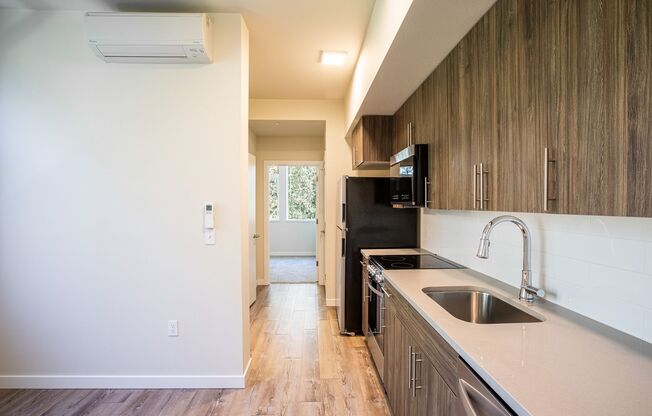 1 bed, 1 bath, 372 sqft, $1,425, Unit 505