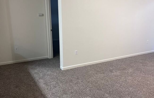 2 beds, 2 baths, $2,195, Unit # 1813