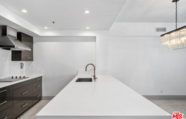 2 beds, 2.3 baths, 1,859 sqft, $7,800, Unit 804