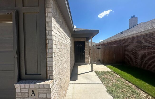 3 beds, 2 baths, 1,400 sqft, $1,500