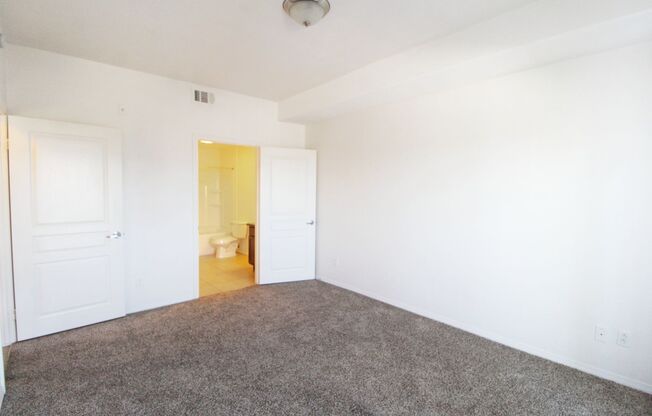 2 beds, 2 baths, 1,034 sqft, $2,995, Unit 505