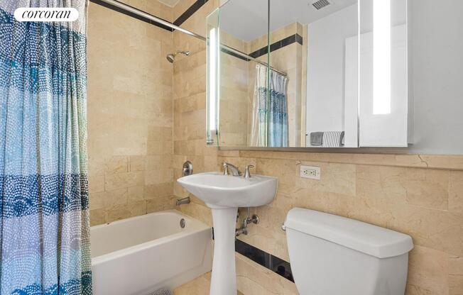 Studio, 1 bath, 375 sqft, $3,300, Unit 38A