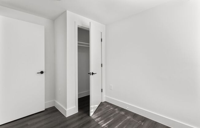 2 beds, 1 bath, 515 sqft, $2,800, Unit 1400-302