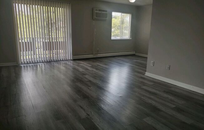 1 bed, 1 bath, 601 sqft, $1,100, Unit 3771-10