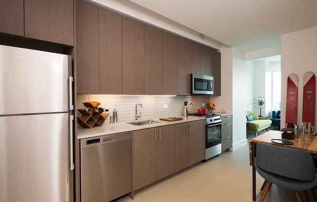 86 Fleet Pl.