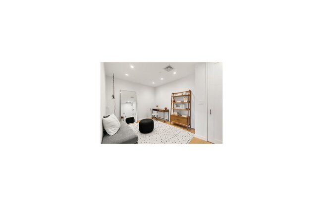 1 bed, 1 bath, $7,350, Unit 5G