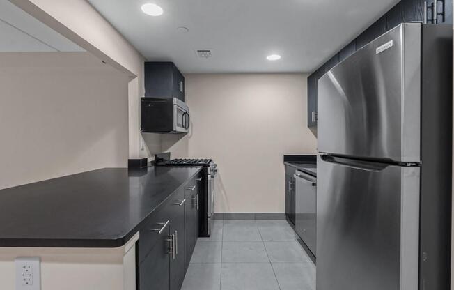 2 beds, 1 bath, 754 sqft, $3,400, Unit A2D