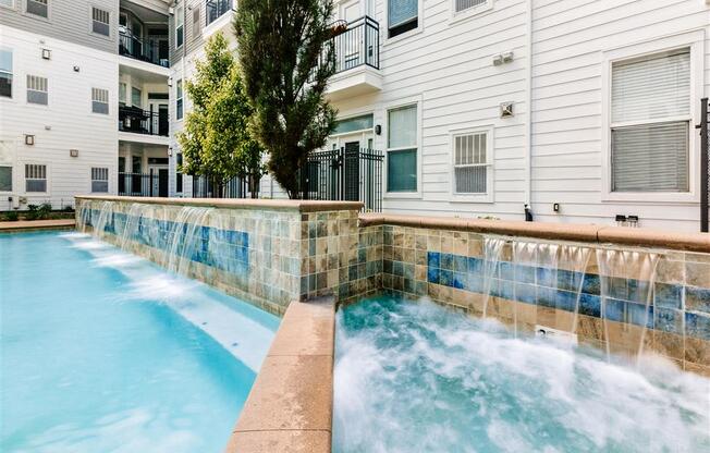 the preserve at ballantyne commons apartment community pool