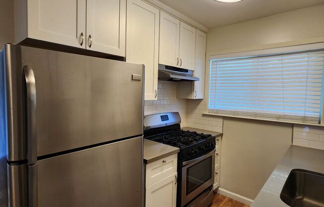 205 - 350 Dunster