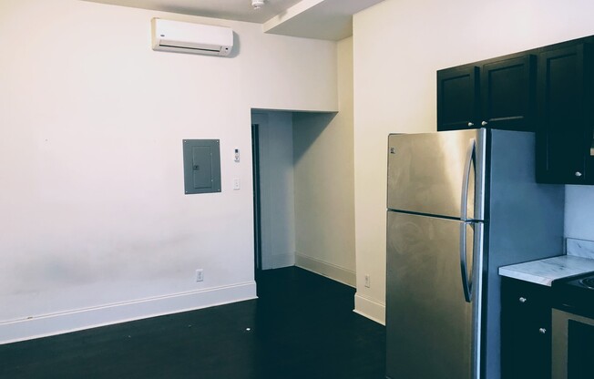 Studio, 1 bath, 1,200 sqft, $1,200, Unit 1012-1A