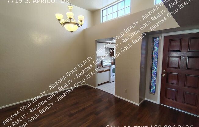 7719 S APRICOT DR