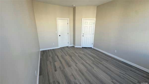 2 beds, 1 bath, $2,600, Unit 2L