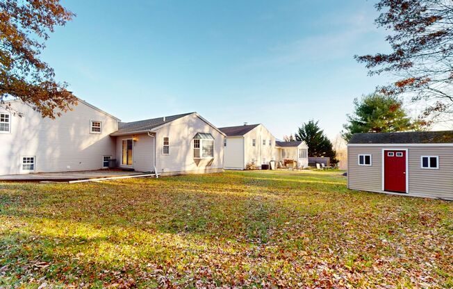 3 Bedroom Split Level in Woodbridge