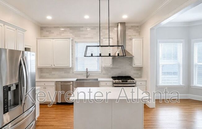 479 WOODWARD AVE SE