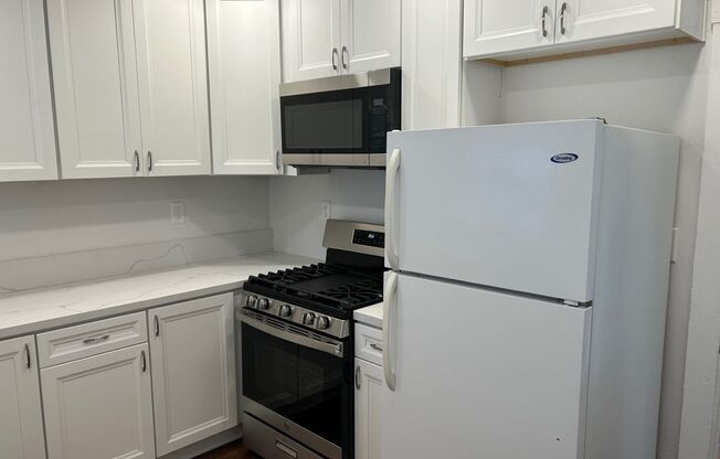 301-5 3rd Ave