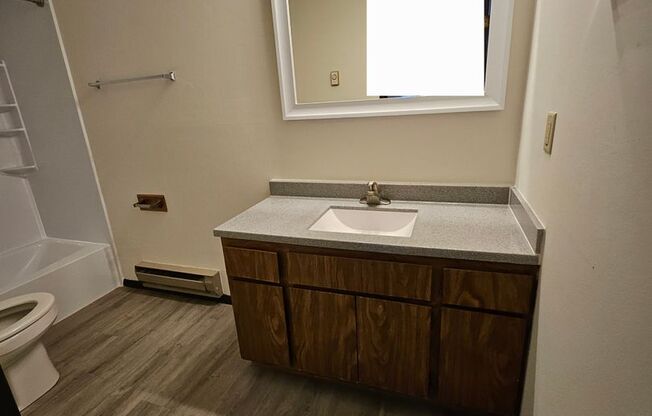 1315 Meadowcreek Dr.