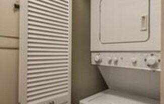 2 beds, 2 baths, 950 sqft, $3,450, Unit 401