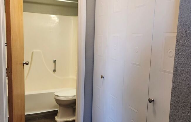 Studio, 1 bath, 450 sqft, $575, Unit S313