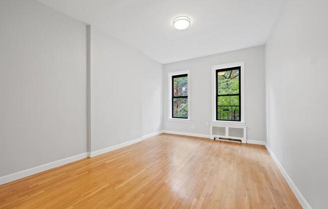 Studio, 1 bath, $2,600, Unit 3-B