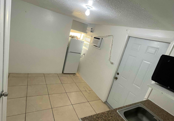 1331 SW 129 AVE