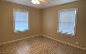 3 beds, 1 bath, $875