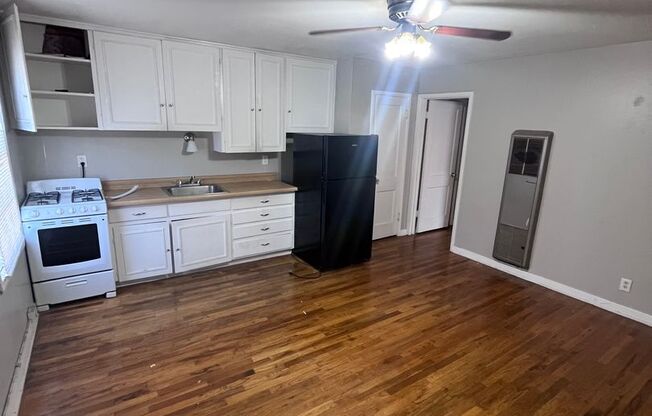 1 bed, 1 bath, $650, Unit A WOOL16 (5010#)