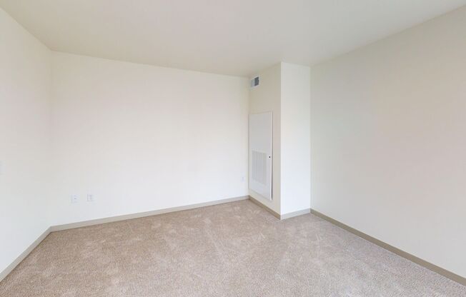 1 bed, 1 bath, 581 sqft, $895, Unit 905-103