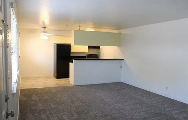 2 beds, 1 bath, $1,500