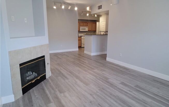 SOUTHWEST GATED 2-BED, 2-BATH FIRST-FLOOR UNIT!