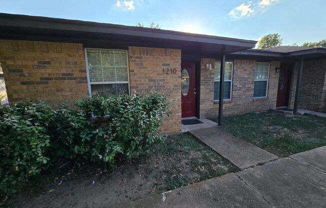College Station -2 Bedroom 1 Bath duplex, the unit has a fenced yard, yard maintenance