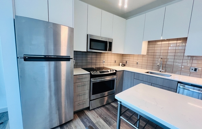 2 beds, 2 baths, 1,131 sqft, $3,850, Unit 514