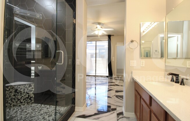 2 beds, 3 baths, 1,385 sqft, $1,795, Unit 1082