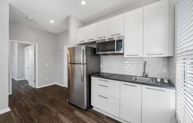 1 bed, 1 bath, 600 sqft, $1,795, Unit 705-06